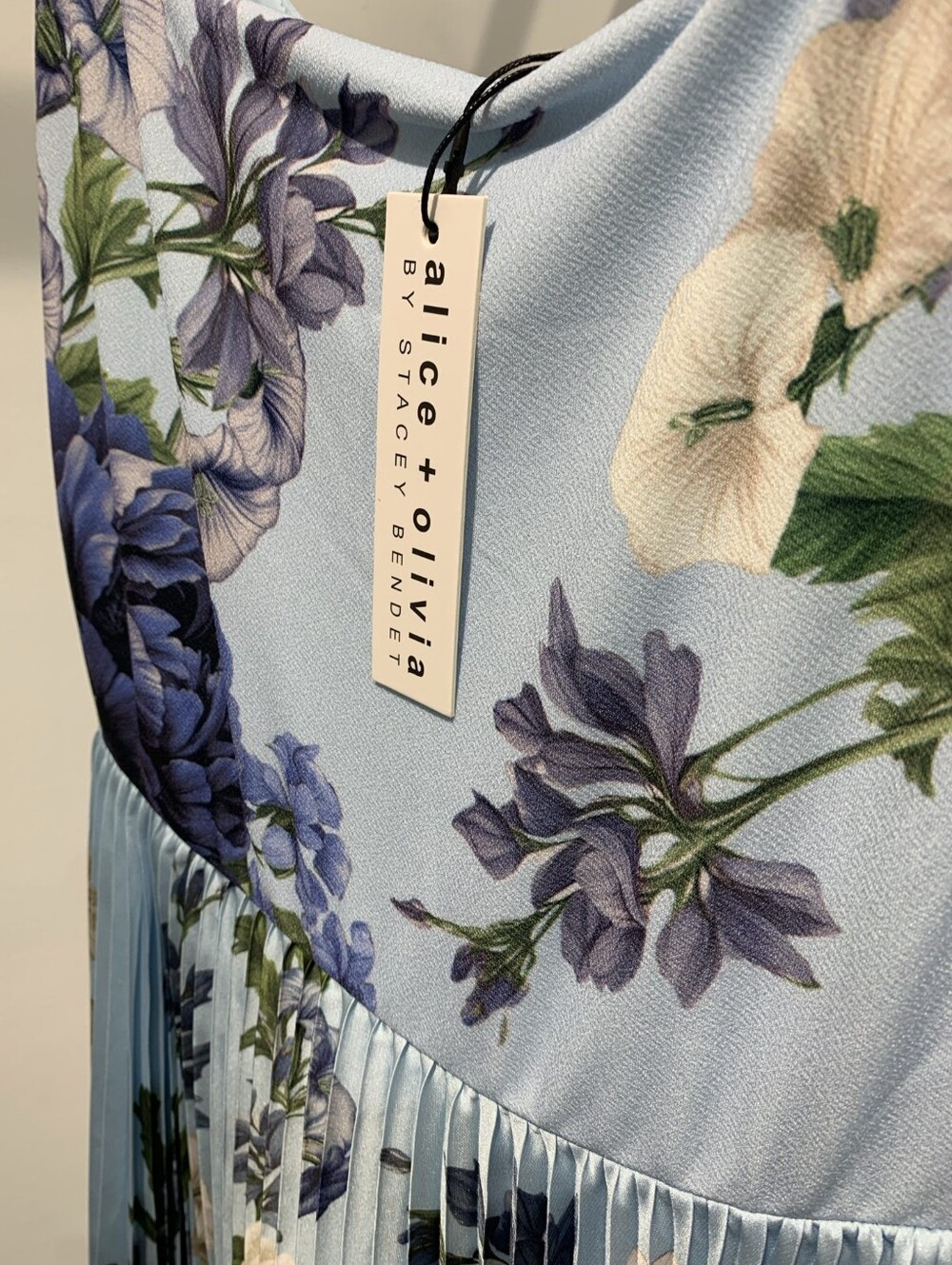 Alice + Olivia CAROLYN PLEATED MAXI DRESS - Picture 8 of 12